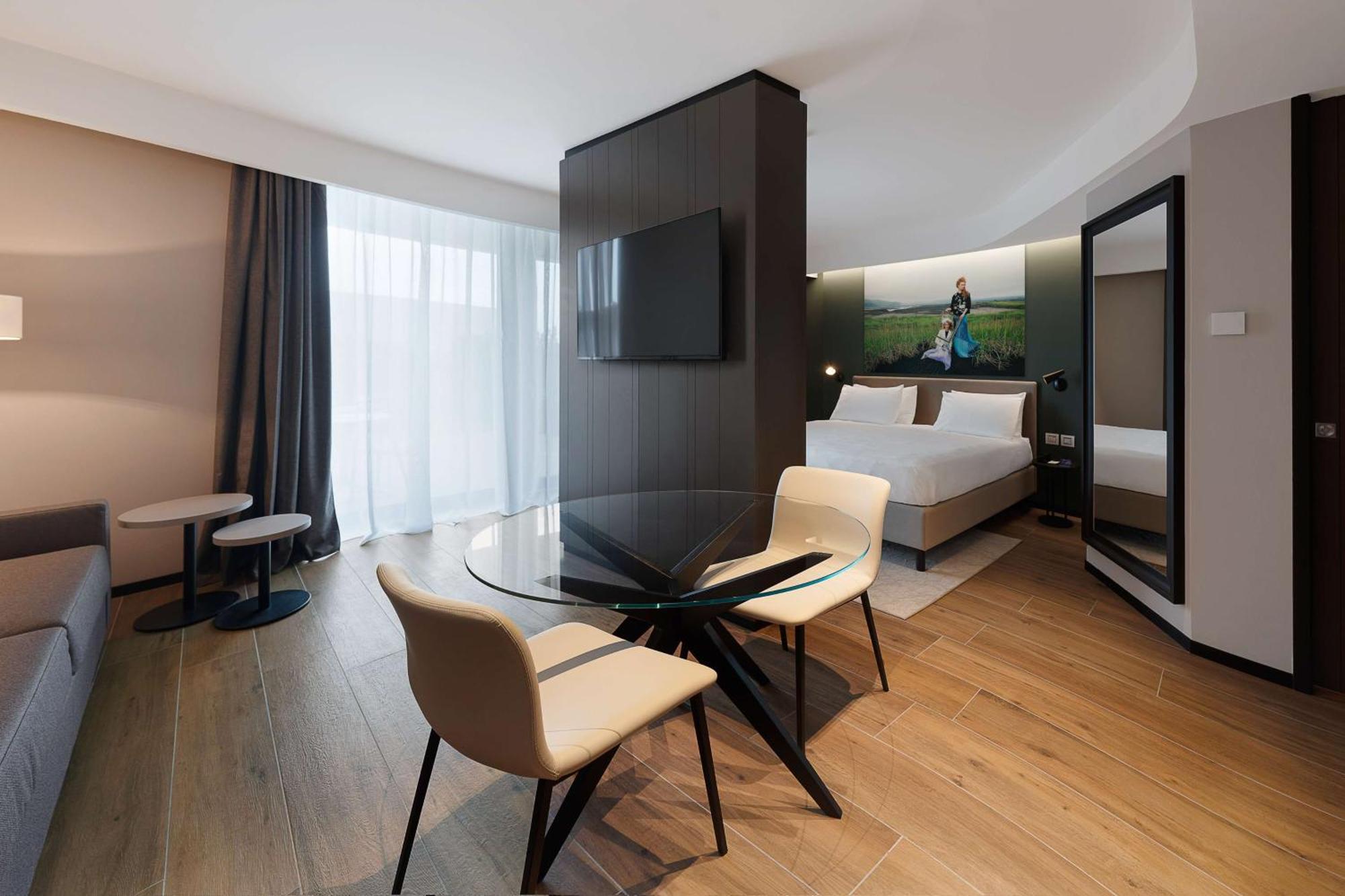 Radisson Blu Hotel, Bergamo Choruslife Zewnętrze zdjęcie