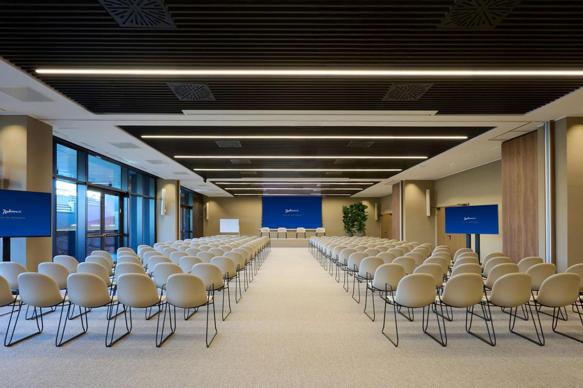 Radisson Blu Hotel, Bergamo Choruslife Zewnętrze zdjęcie
